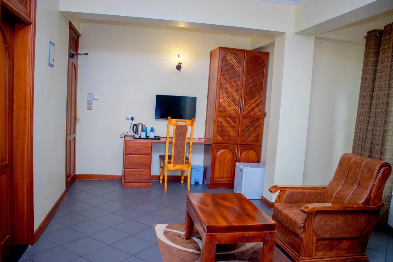 Seven Skies Hotel Arusha Exterior photo